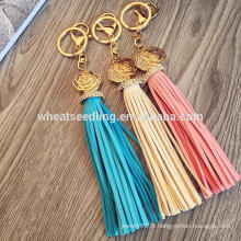 Nouveau trendy cheap tassel keychain custom wholesale leather key chain